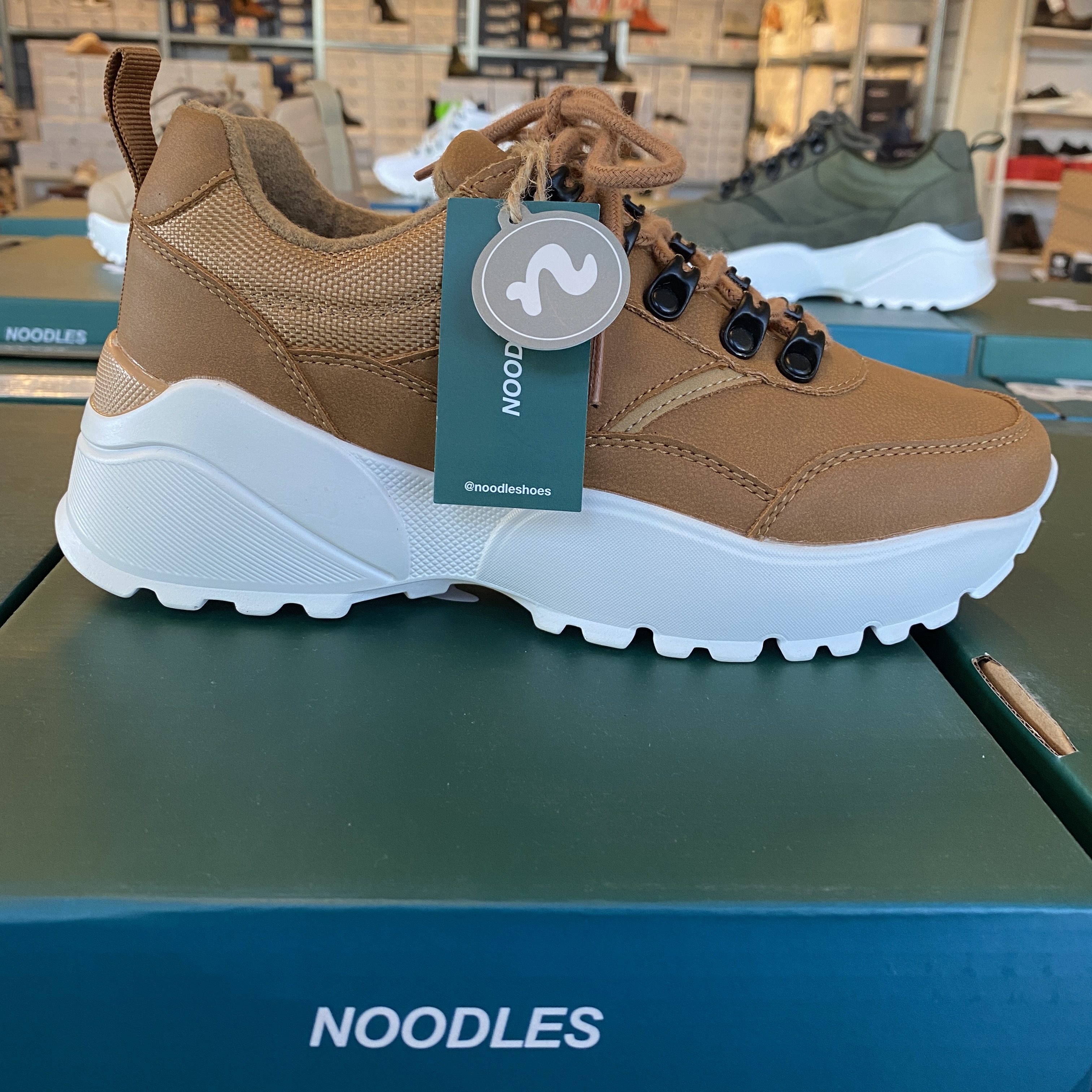 noodles chunko low camel2