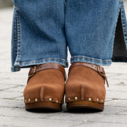 roberto rosso clogs suede brown