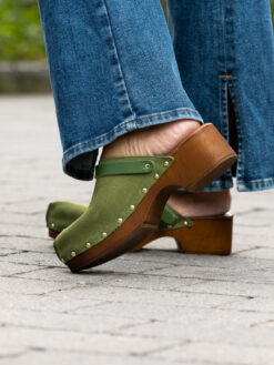 roberto rosso clogs suede leather green
