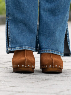 roberto rosso clogs suede brown