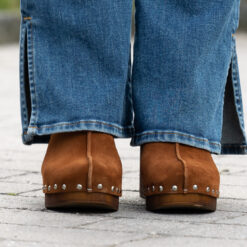 roberto rosso clogs suede brown