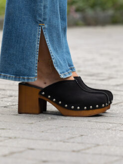 roberto rosso clogs suede black