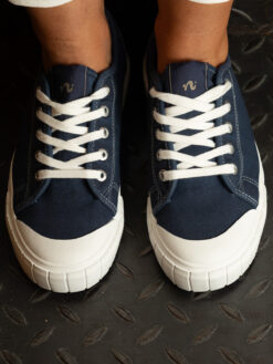 noodles doobiecat ii navy