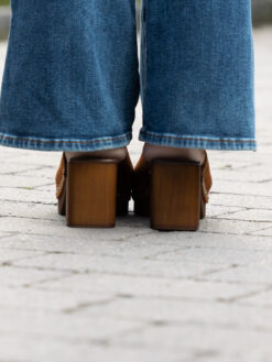 roberto rosso clogs suede brown
