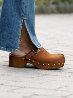 roberto rosso clogs suede brown