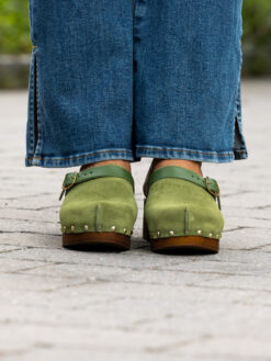 roberto rosso clogs suede leather green