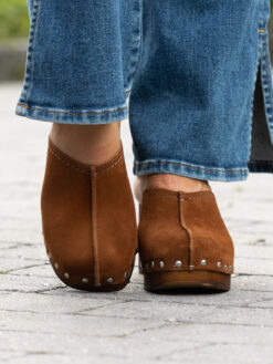 roberto rosso clogs suede brown