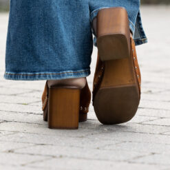 roberto rosso clogs suede brown