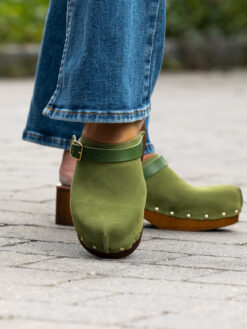 roberto rosso clogs suede leather green
