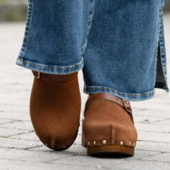 roberto rosso clogs suede brown
