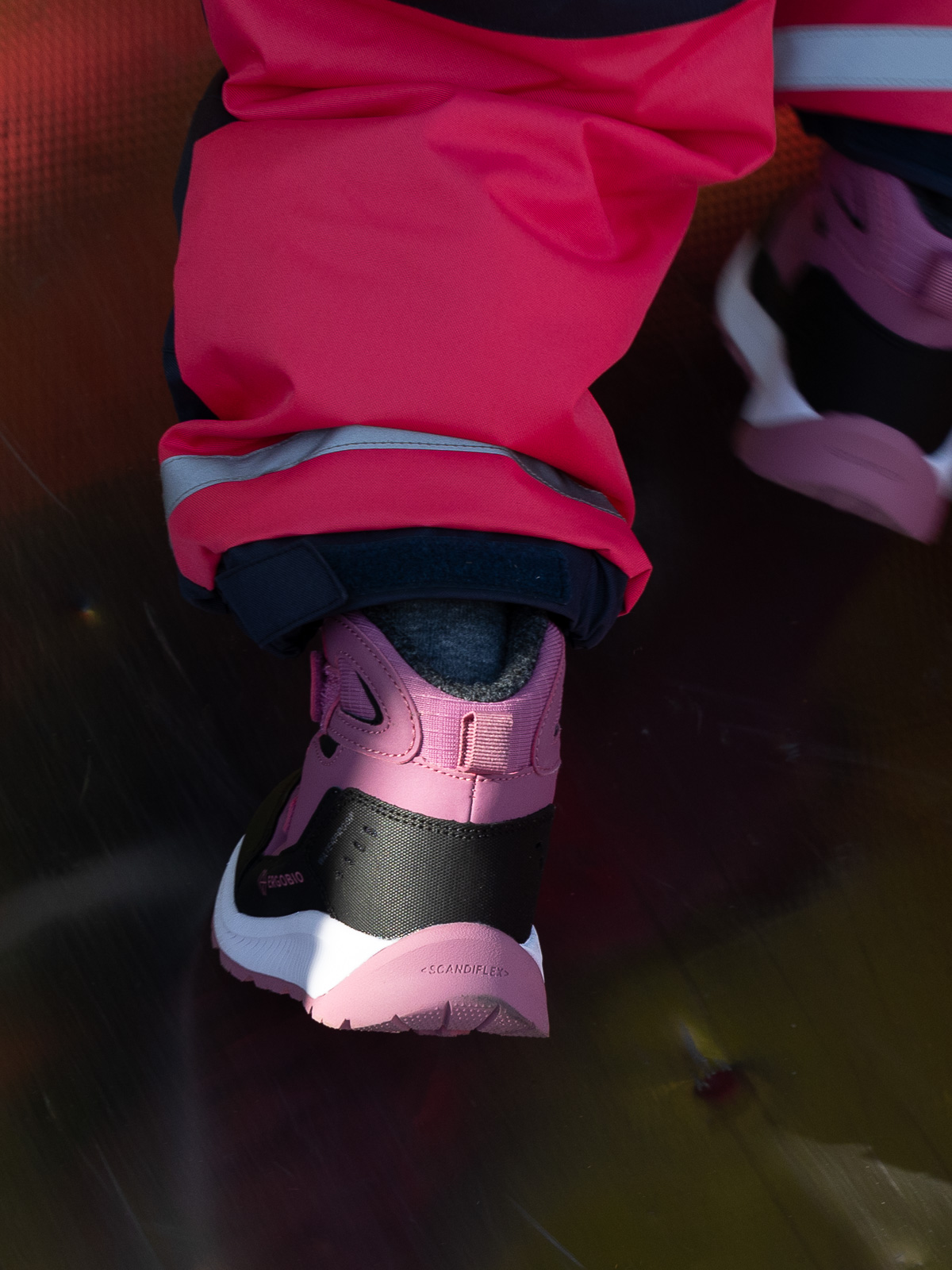 ergobio tuehopper waterproof pink