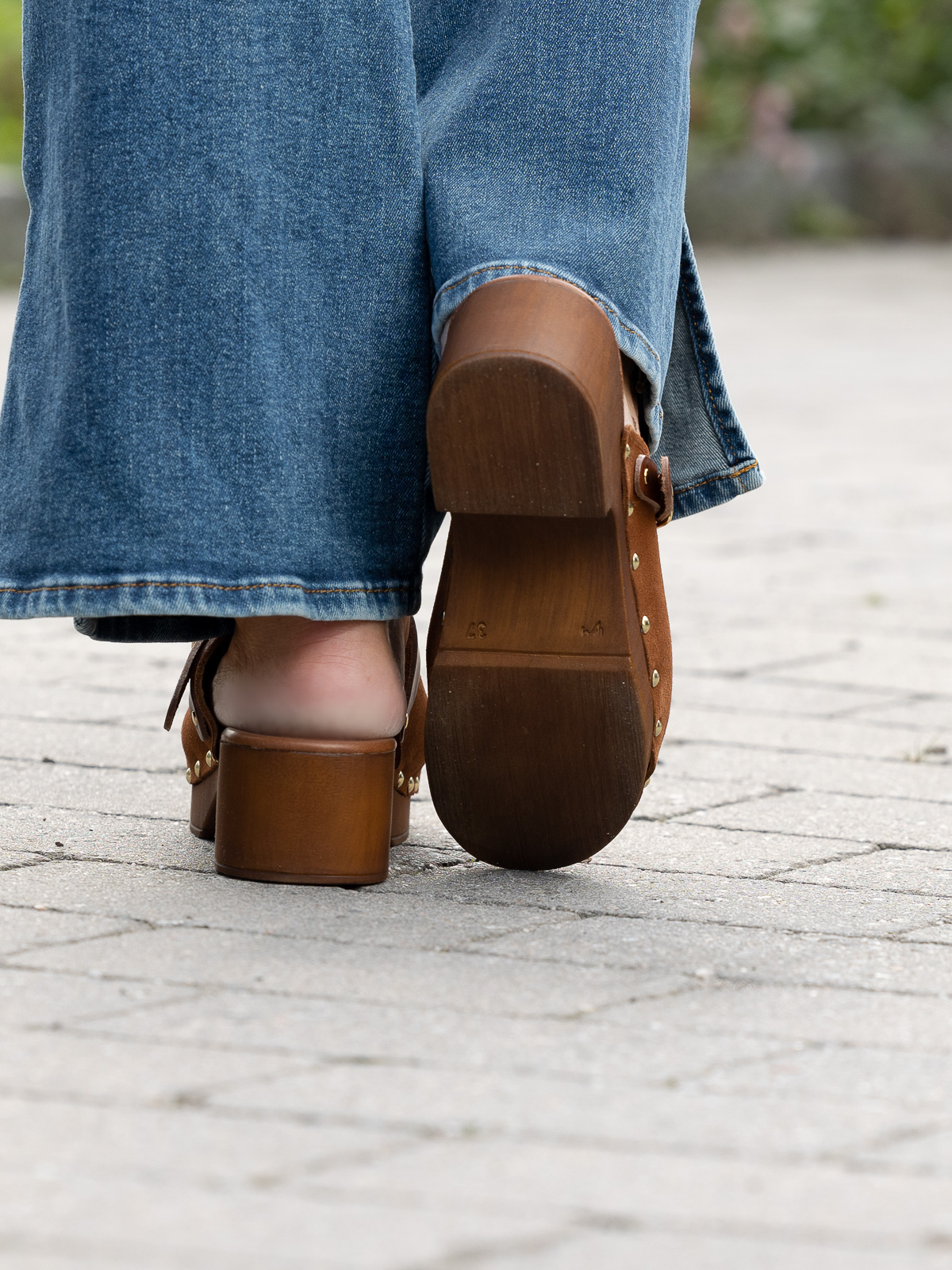 roberto rosso clogs suede leather brown