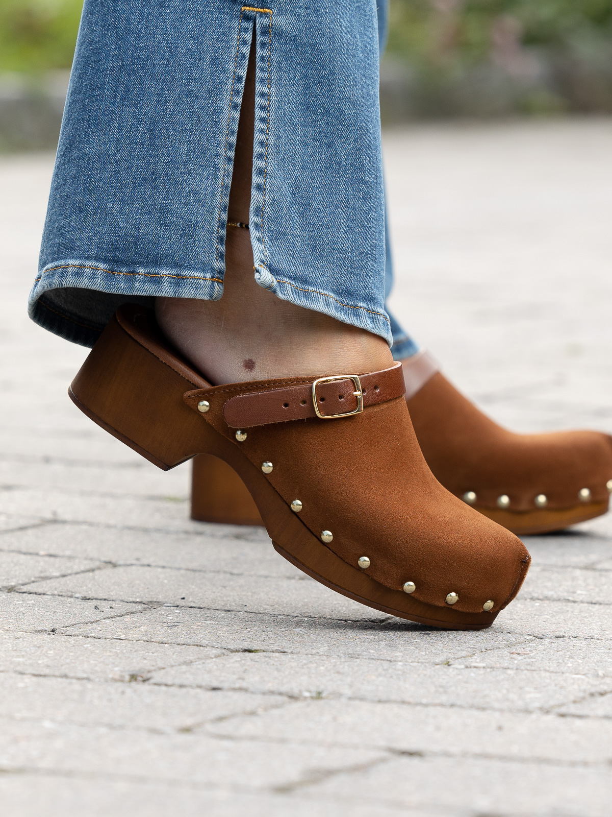 roberto rosso clogs suede leather brown